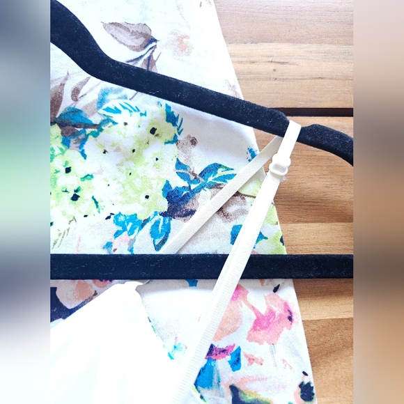 gLARE Multicolored Floral Plunging V Neck Dress - Picture 8 of 16